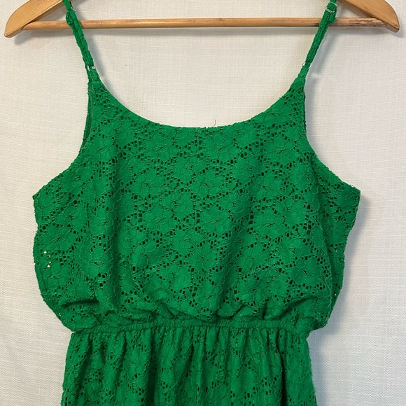 Xhilaration Emerald Green Floral Lace Elastic Waist Dress Size Small - Picture 3 of 14